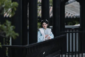 Classic Grace: YiTuYu Art Language Vol.6508 Featuring Yi Xin - image 1