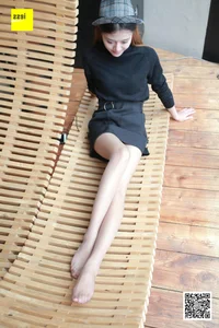 Jingjing in Elegant White Suit: IESS Sixiangjia 155 High-End Fashion Gallery - image 36