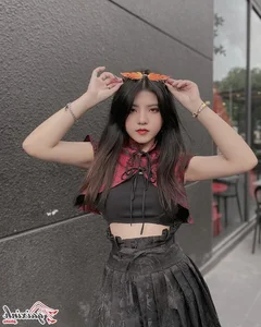 Reency Ngô: The Gen Z TikTok Star Redefining Cute and Dynamic Fashion Trends - image 8