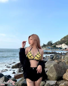 Reency Ngô: The Gen Z TikTok Star Redefining Cute and Dynamic Fashion Trends - image 1