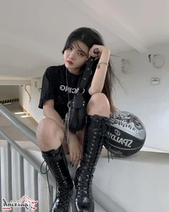Reency Ngô: The Gen Z TikTok Star Redefining Cute and Dynamic Fashion Trends - image 26