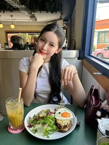 HIEUTHUHAI Concert Mystery: Why His Influencer Girlfriend Was Notably Absent from the 'Anh Trai' Event - image 1