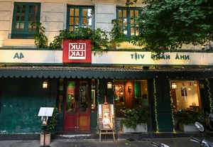Discover Authentic Vietnamese Restaurants Recognized by the Michelin Guide for Culinary Excellence - image 4