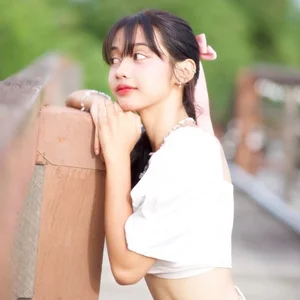 Exploring the Stunning Everyday Style of Thailand's Lisa Blackpink Lookalike - image 3