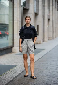 Mastering the Art of Bodycon: How to Wear Tight-Fitting Outfits with Elegance - image 3