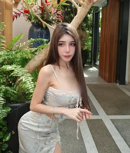 Stunning Malaysian Fashion Influencer Turns Heads with Bold Outfits and Deep Necklines - image 1