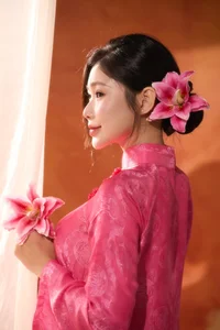Elegant Pink Silk Ao Dai - Traditional Vietnamese Dress for Weddings and Special Occasions | Soft Pink Silk Fashion - image 0