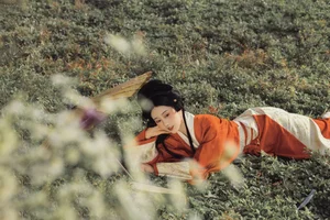 YiTuYu Art Language Vol.8106: The Ethereal Beauty of Su Chen in 29 Artistic Portraits - image 26