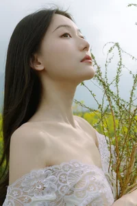 Ethereal Beauty: Xiao Yue Amidst Rapeseed Blooms in Art Language Vol.8948 - image 25