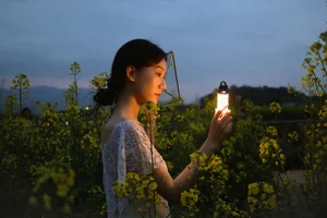 Ethereal Beauty: Xiao Yue Amidst Rapeseed Blooms in Art Language Vol.8948 - image 16