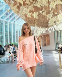 Le Cong Vinh’s Sister Le Khanh Chi Glows in Stunning Beach Photoshoot - image 7