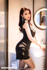 XiuRen No.2241 Yang Chen Chen: Discover the Captivating Charm of a Chinese Model - image 38