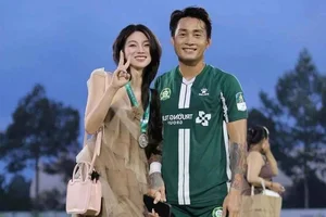 Meet the Attractive Fiancée of Football Star Ho Tuan Tai - image 1