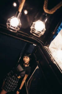 YiTuYu Art Language Vol.6072 Cmz Modern Artistic Portrait Series - image 13