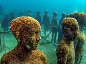 Exploring the Mystical Underwater Statue Forest: A Unique Submerged Art Gallery - image 5