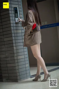 Urban Casual Elegance: Meeting Yunzhi in a Modern Neighborhood Setting - IESS Gallery - image 8