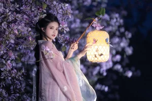 A Dreamy Floral Escape With San Ye Jiang Jiang - image 12