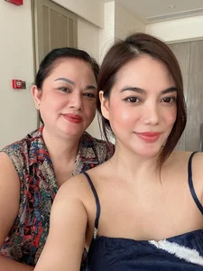 Three Generations of Beauty: Trương Ngọc Ánh, Her Mother, and Daughter - image 1