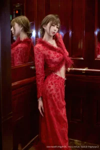 Zoe You You Elegant Garden Fashion Shoot: XiuRen No.10848 Collection Featuring Romantic White Lace and Pink Pleated Skirt Aesthetic - image 15