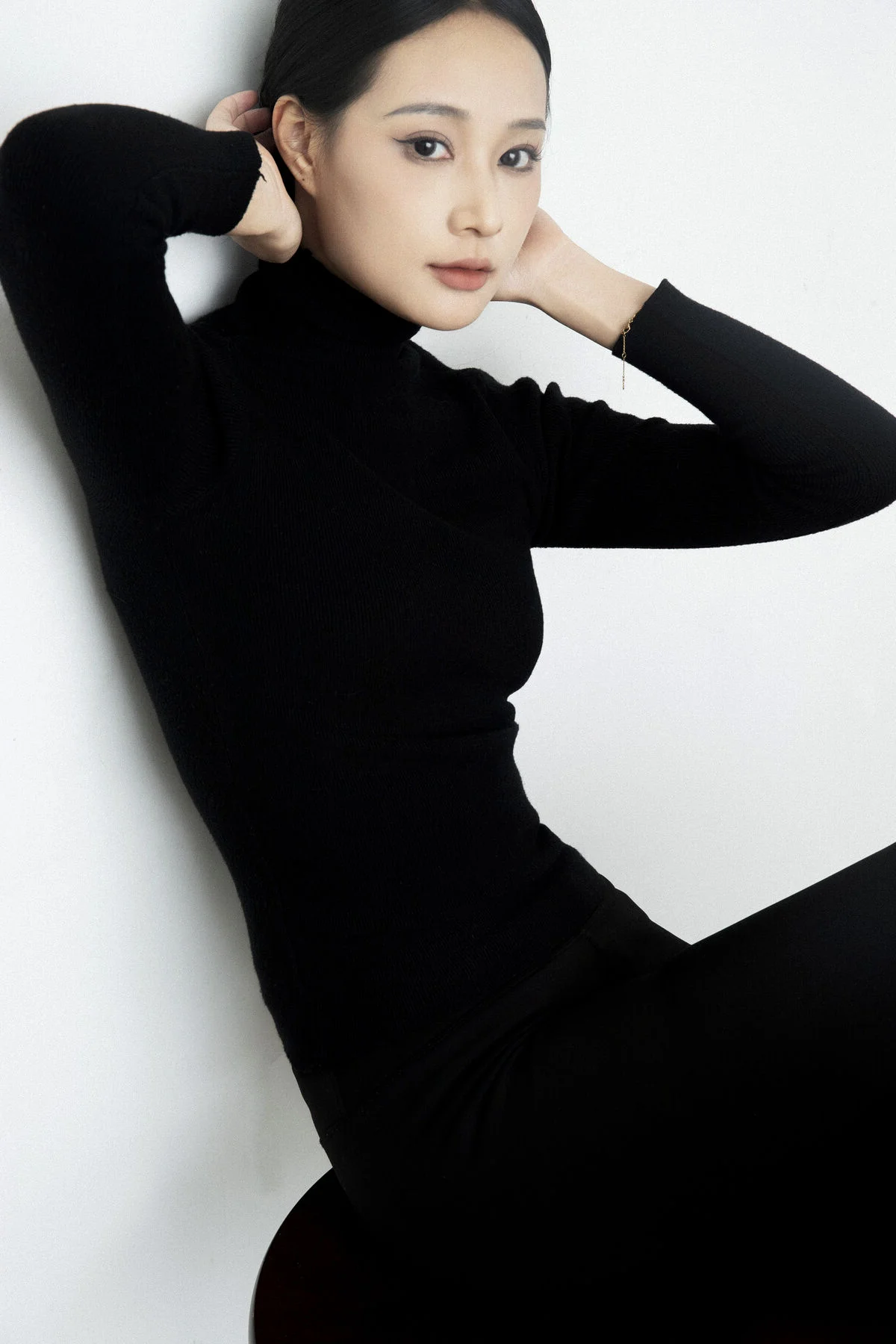 Discover Yi Ming Vol. 8805: Elegant, Captivating Beauty in the YiTuYu Collection