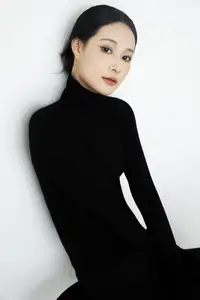 Discover Yi Ming Vol. 8805: Elegant, Captivating Beauty in the YiTuYu Collection - image 5