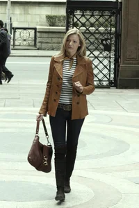 Iconic Gossip Girl Fashion: Steal the Sophisticated Style of New York’s Elite Socialites - image 9