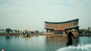 Exploring Vietnam's Hidden Gems: A Journey Through Hoa Minzy's 'Bắc Bling' Music Video - image 7