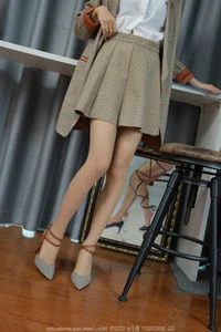 IESS No.1663 Featuring Mei Ko: Sophisticated Fashion and Style - image 12