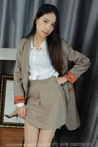 IESS No.1663 Featuring Mei Ko: Sophisticated Fashion and Style - image 58