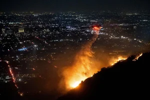 Los Angeles Wildfires: The Impact on Iconic Landmarks and Communities - image 5