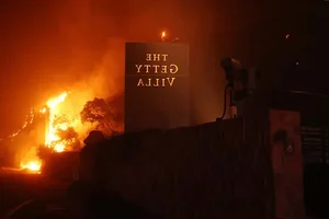 Los Angeles Wildfires: The Impact on Iconic Landmarks and Communities - image 8