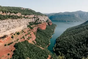 Incredible Discoveries and Cultural Wonders: A Deep Dive Into the Heart of Spain - image 9