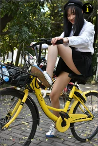 IESS Puhui Collection 033: Model Qiqi in the 16-Year-Old Bicycle Girl Photo Series - image 68