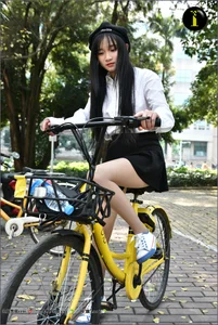 IESS Puhui Collection 033: Model Qiqi in the 16-Year-Old Bicycle Girl Photo Series - image 9