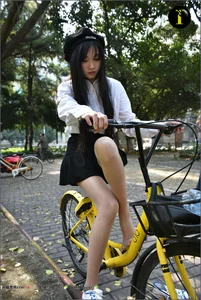 IESS Puhui Collection 033: Model Qiqi in the 16-Year-Old Bicycle Girl Photo Series - image 6