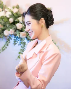 Discover the Timeless Elegance and Fashion Influence of Jolie Nguyen - image 23