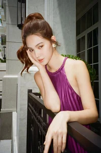 Discover the Timeless Elegance and Fashion Influence of Jolie Nguyen - image 0