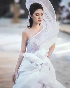 Discover the Timeless Elegance and Fashion Influence of Jolie Nguyen - image 32
