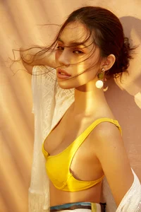 Discover the Timeless Elegance and Fashion Influence of Jolie Nguyen - image 52