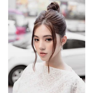 Discover the Timeless Elegance and Fashion Influence of Jolie Nguyen - image 10