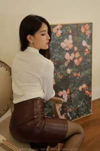 Artistic Elegance: Xiaobao in the IESS Beautiful Artist Photography Collection - image 60