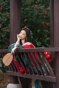 Elegant Qi Ni Si Mao: A Timeless Portrait in Traditional Attire & Camellias - YiTuYu Vol.8689 - image 0