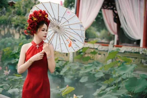 Charming Visuals: YiTuYu Art Language Vol.10346 Cao Mei Xiong Photo Set - image 9