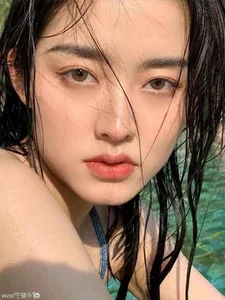 China’s Viral Stream-Bathing Goddess: Captivating Beauty and the Power of Aesthetic Photography - image 1