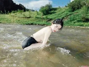 China’s Viral Stream-Bathing Goddess: Captivating Beauty and the Power of Aesthetic Photography - image 9
