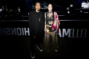 Diva Hong Nhung’s Bold Fashion Evolution: A New Era of Style and Confidence - image 2