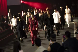 Diva Hong Nhung’s Bold Fashion Evolution: A New Era of Style and Confidence - image 0