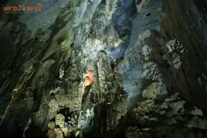 Phong Nha Cave: Discover the Magical Stalactite Wonders of Vietnam's World Heritage Site - image 4