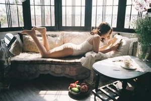 Dreamy Beauty Gallery: Capturing the Ethereal Charm of Hoang Huong in Artistic Portraits - image 0