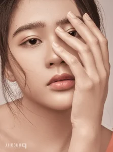 Dreamy Beauty Gallery: Capturing the Ethereal Charm of Hoang Huong in Artistic Portraits - image 11
